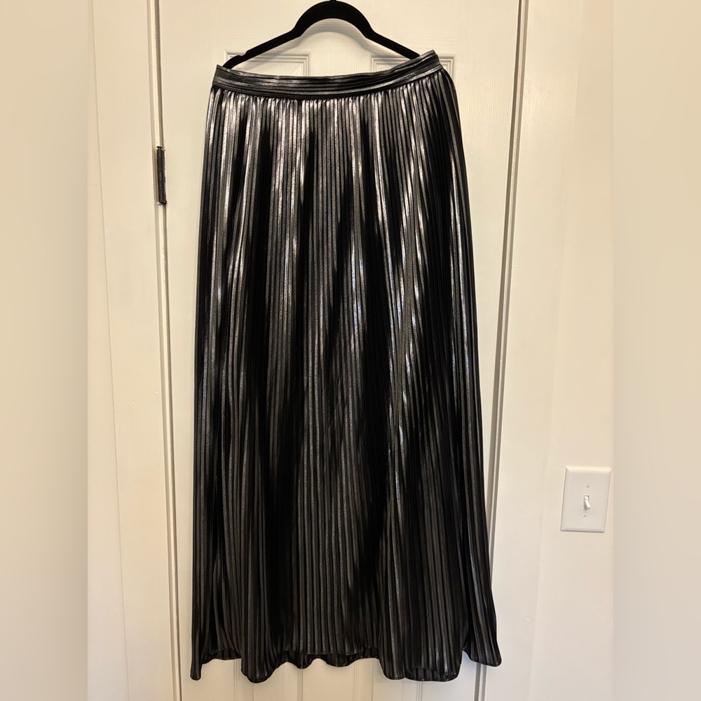 Aiden Maddox Pleated Shimmering Black Maxi Skirt Size 8